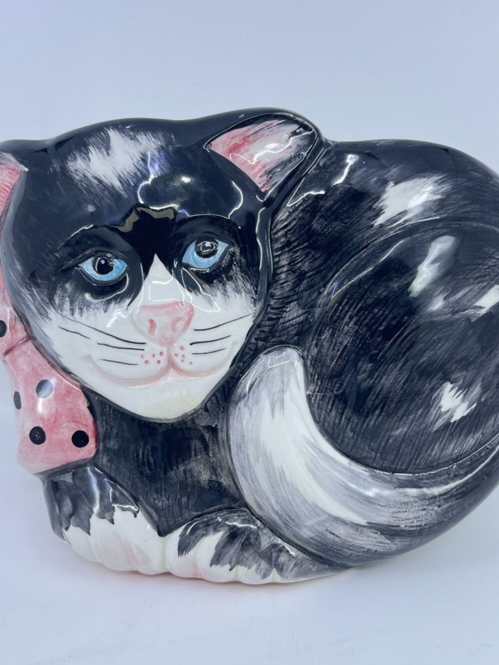 vintage ceramic cat wall pocket planter hand painted made In italy